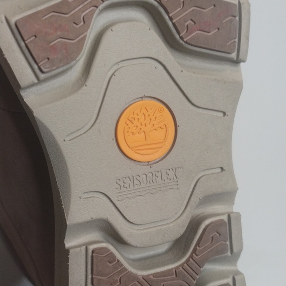 Timberland Women's Boots size 9 Beige in color - Picture 4 of 5